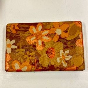 Groovy Mele vintage clamshell floral travel jewelry case